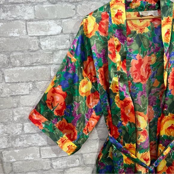 Vintage Victoria's Secret Women's Large Floral Kimono Gown Robe w/ Matching Belt - Picture 4 of 7